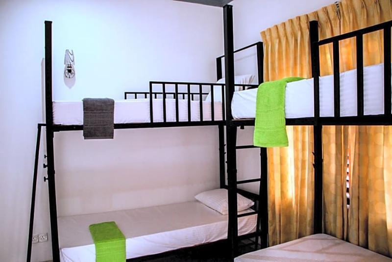 Flipflop Hostel ネゴンボ エクステリア 写真